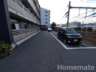 【駐車場】
