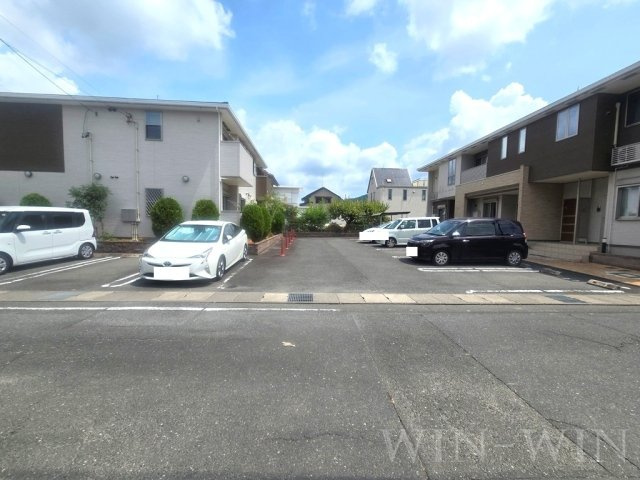 モダン・パークK&L Ⅰの駐車場