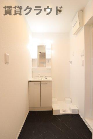 Like亥鼻の洗面所|朝の準備に活躍する、洗髪洗面化粧台！