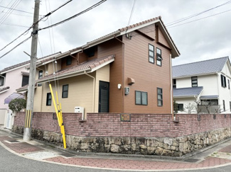 【外観】 | 神戸市西区樫野台三丁目　一戸建て | 令和6年4月外壁塗装済♪
角地の為、陽当たり・通風良好♪