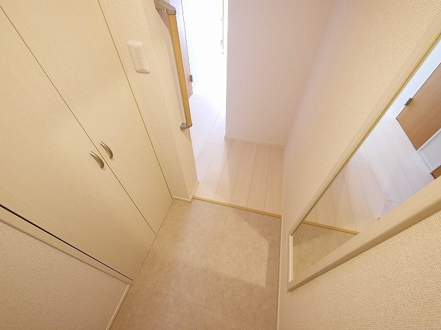 クレイノ聡の玄関|シンプルで使いやすい玄関です