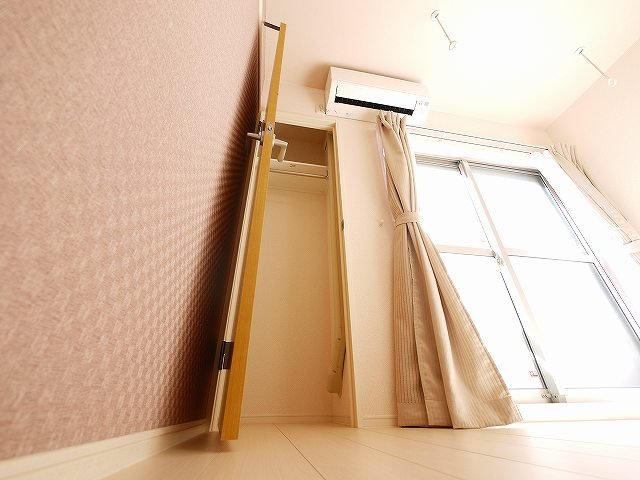 クレイノ聡の収納|独立洗面台