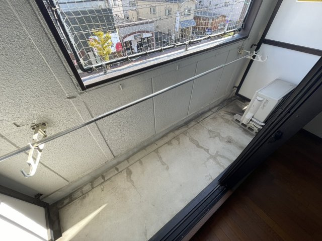 南新町ビルのバルコニー|バルコニーがあります