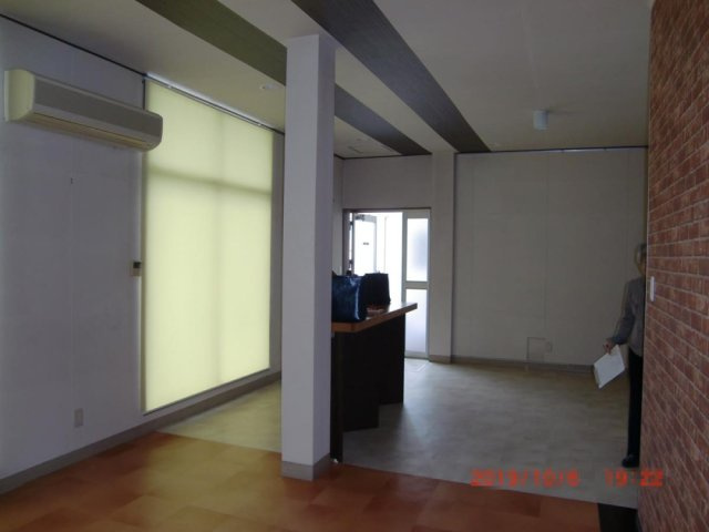 五番町貸店舗事務所の内装