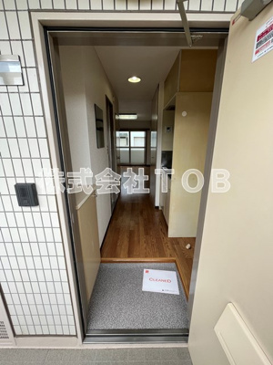 【玄関】 | エステージ西調布 | ※別号室同間取り参考写真