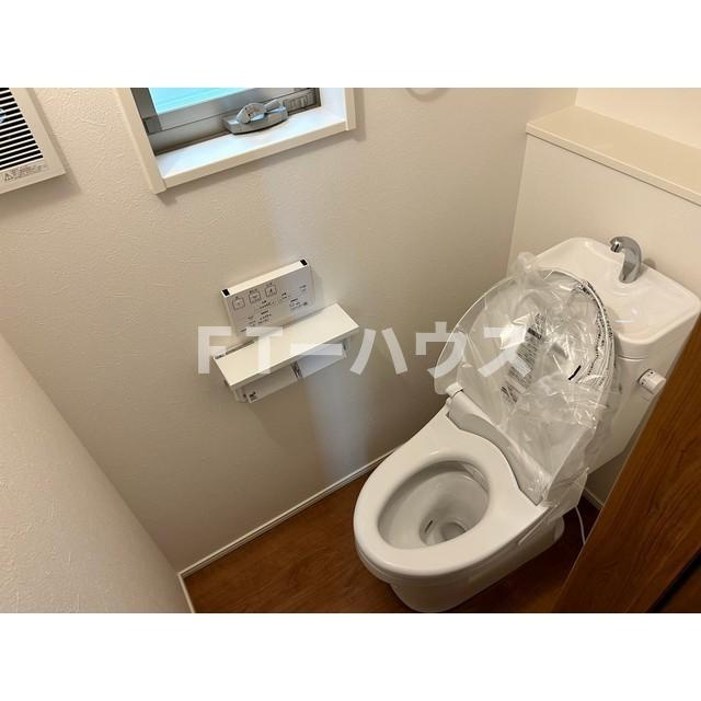 船橋市前原西２丁目の一戸建てのトイレ