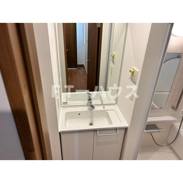 船橋市前原西２丁目の一戸建ての洗面所