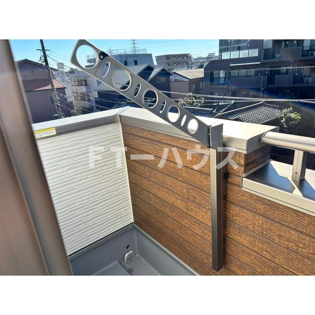 船橋市前原西２丁目の一戸建てのバルコニー