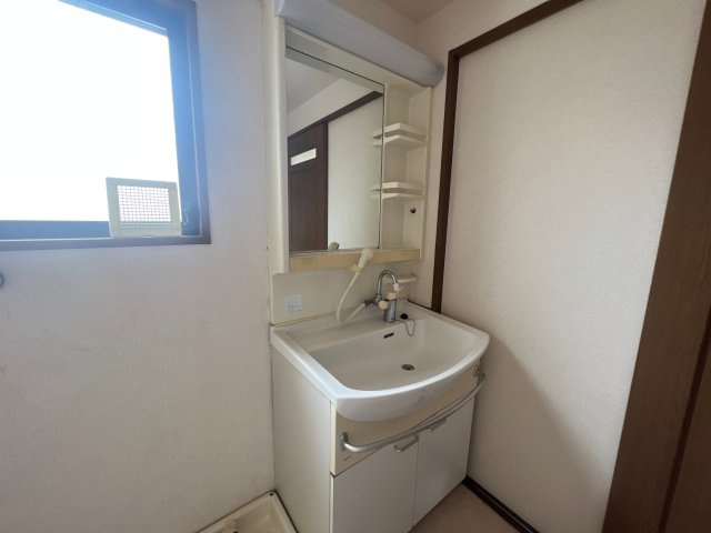リバティ田寺の独立洗面台