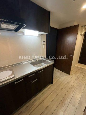 NUI南森町のキッチン|コンパクトなキッチンで掃除もラクラク