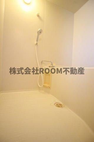 日の出マンションの浴室|ゆったり過ごせるお風呂です