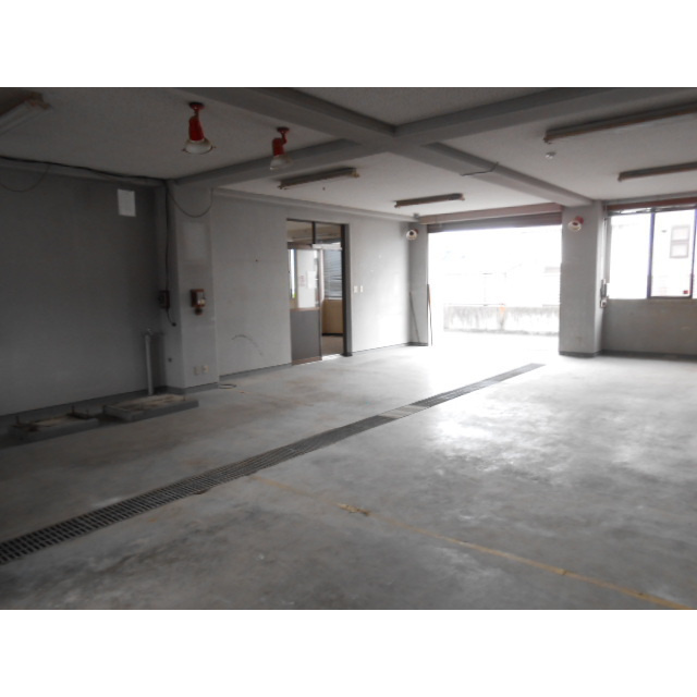 揖斐郡揖斐川町三輪の倉庫の内装