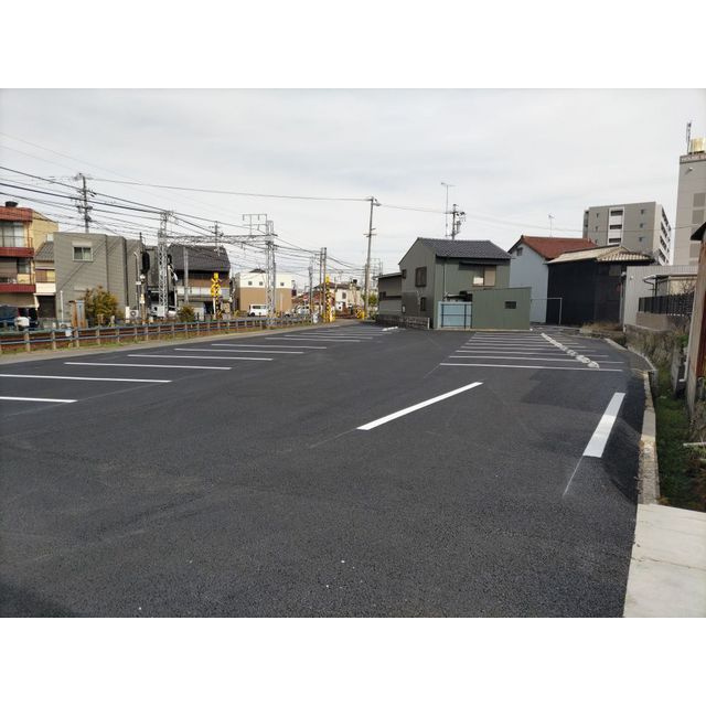 岐阜市加納新柳町の駐車場の内装