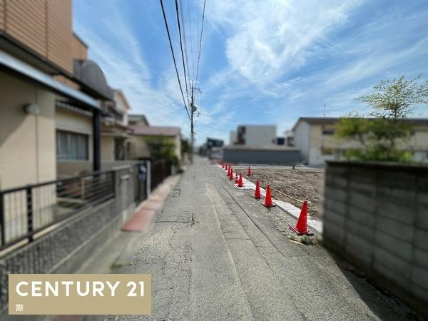 和歌山市粟分譲地（2・3・4号地の内容）の前面道路含む現地写真