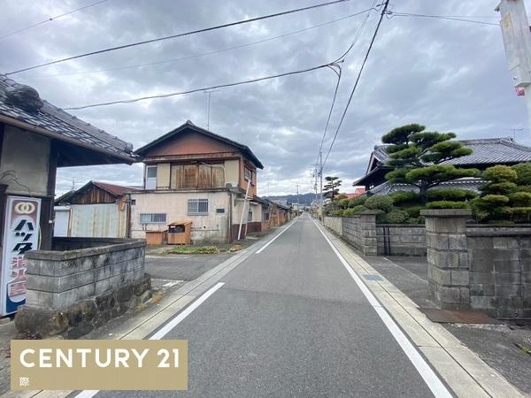 紀の川市名手市場の売地の前面道路含む現地写真