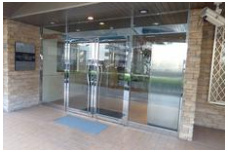 【エントランス】 | タカマツ神戸駅南通