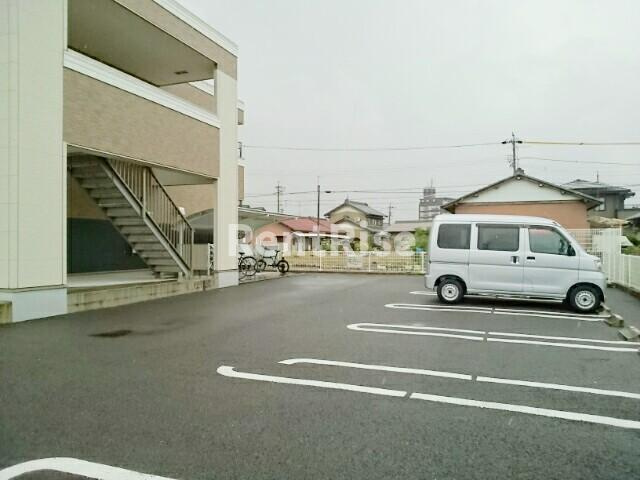 サンスピナ赤見Ⅱの駐車場|駐車場