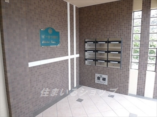 広島市安佐北区深川１丁目の賃貸マンションのエントランス