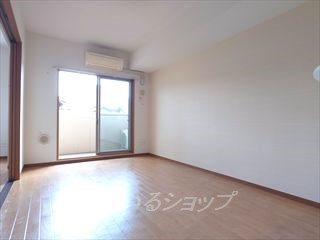 広島市安佐北区深川１丁目の賃貸マンションの居間・リビング|エアコンあり