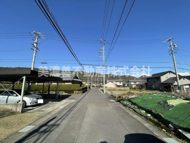 ６２９６６　各務原市須衛町２丁目土地の前面道路含む現地写真