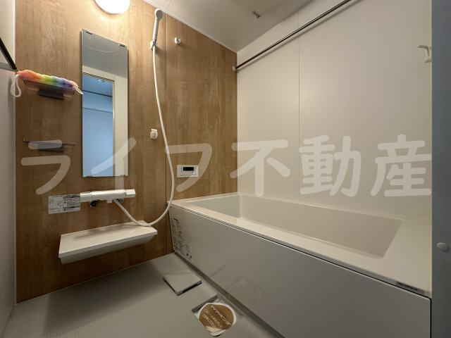 ルシール西岩田の浴室