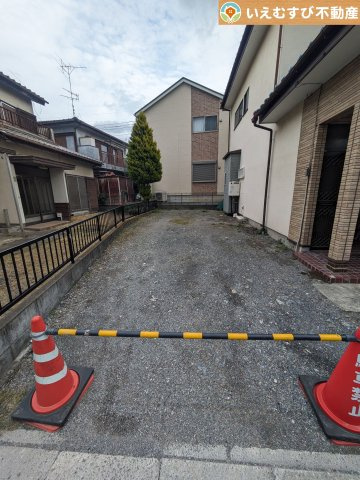 熊谷市柿沼　中古戸建の駐車場