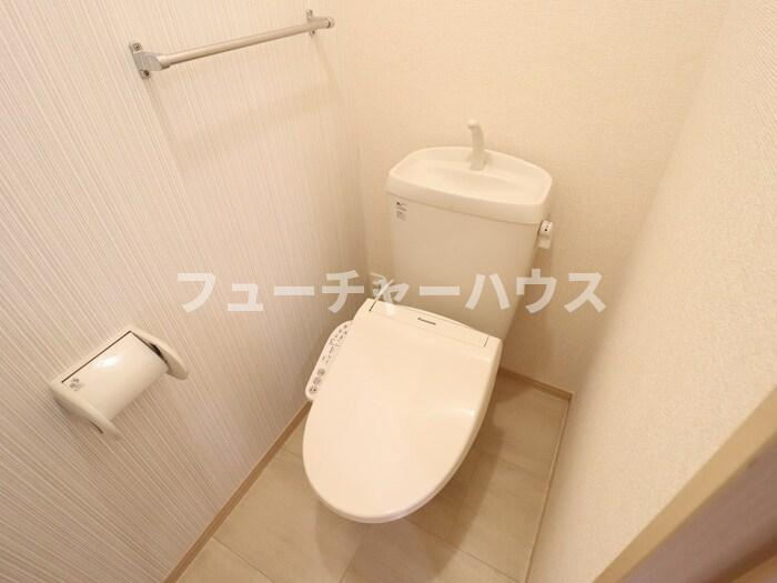 ＲＯＹＡＬ　ＧＡＲＤＥＮ　ＣＡＳＡＨＡＲＡ　Ｅのトイレ