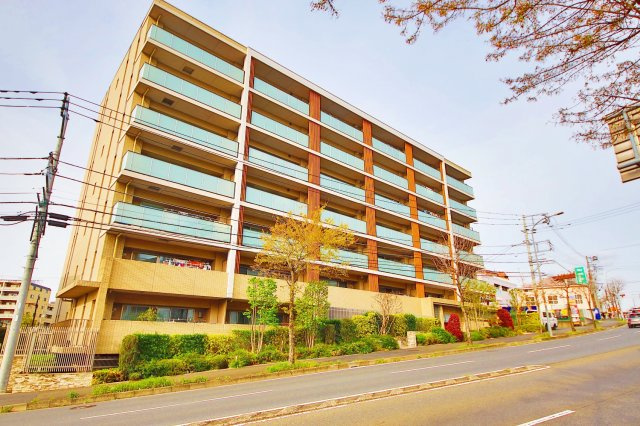 ブルーライン「中川」パークホームズ横濱中川 の画像