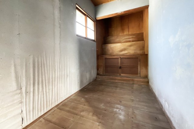 【収納】 | 滋賀県草津市草津４丁目　中古戸建 | 一度、実際にご覧になってみませんか？暮らしやすい周辺環境も含め、スタッフがご案内いたします。