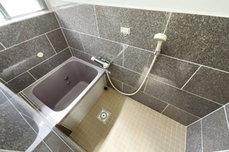 【浴室】 | 滋賀県草津市草津４丁目　中古戸建 | 水回りのリフォームはご相談下さい（＾◇＾）お客様のご要望やご予算にあわせた提案をさせて頂きます。ご相談はもちろん無料ですのでお気軽にお問合せ下さい♪