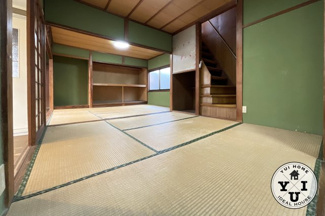 【和室】 | 滋賀県草津市草津４丁目　中古戸建 | 北東側が駐車場に面した陽当り良好です。収益物件としてお考えください（＾◇＾）