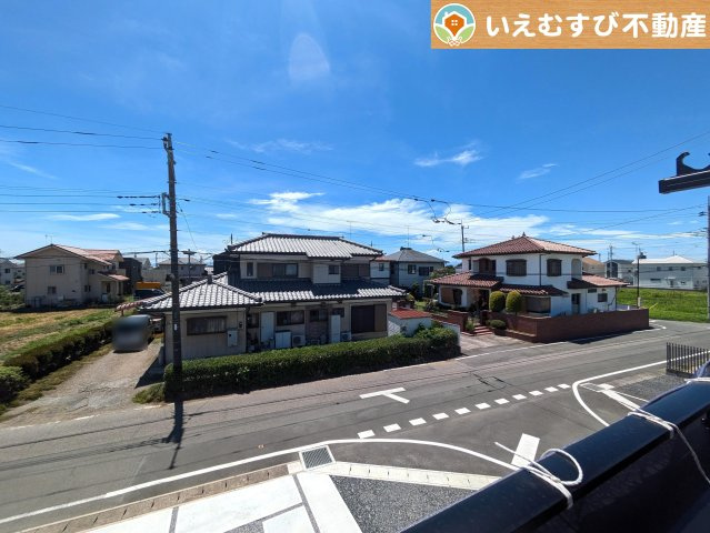 GRAFARE　大泉町寄木戸5期の展望|高い建物が無く開放感のある展望
バルコニーからの展望も開けていて閑静な住宅地が望めます。日当りも良いですね♪