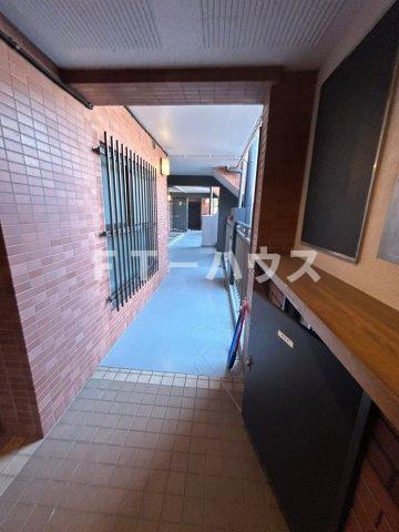アドバンス新検見川のロビー