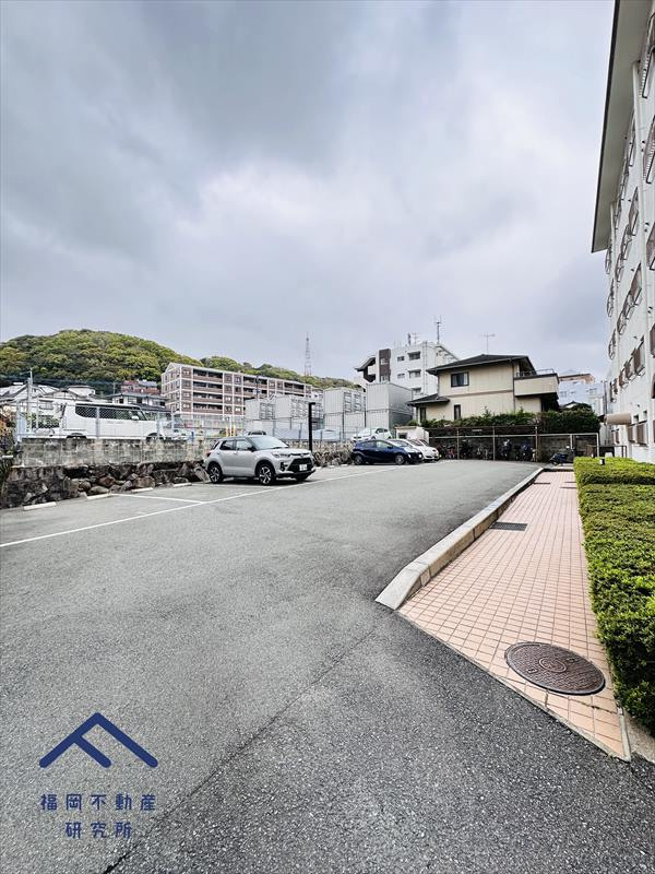 長丘西公園ハウスの駐車場