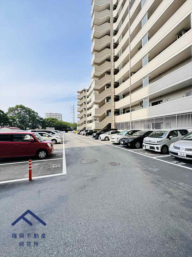 東峰マンション那珂川の駐車場