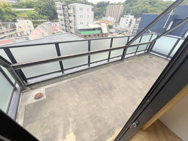 【バルコニー】 | 吉永ビル鼓ヶ滝駅前　