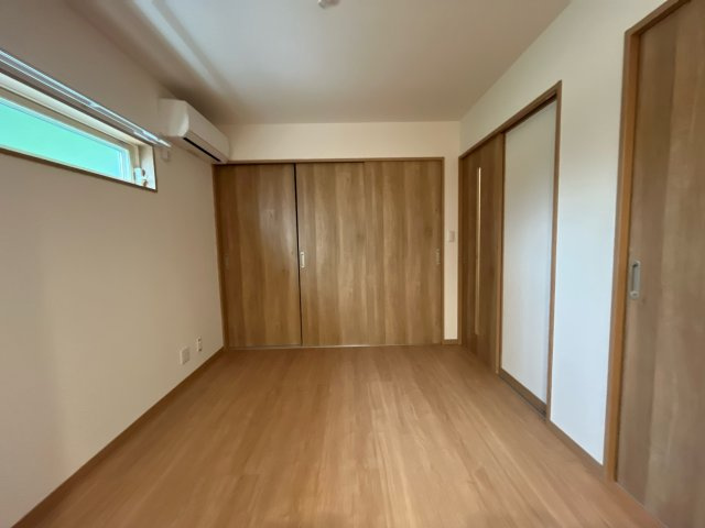 アイメゾン東山の居間・リビング