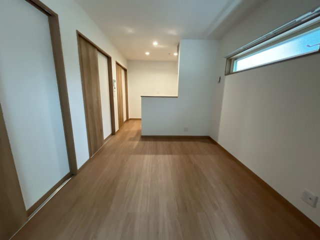 アイメゾン東山の居間・リビング