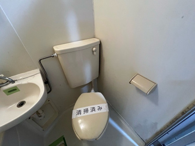 【トイレ】 | レジェンド相模原 | トイレは大きさや形、機能、抗菌性などが異なる多種多彩なタイプが各メーカーから出ています。それぞれに良さがあるため、事前にどういったタイプのトイレがいいのかをご家庭内で決めて、内見に行くといいでしょう。