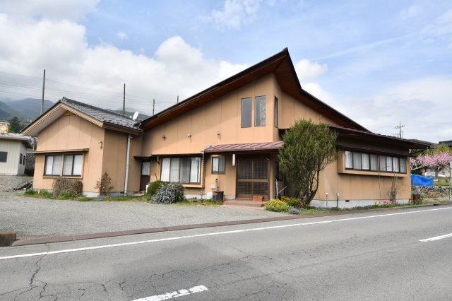 飲食店戸建の外観|南面から