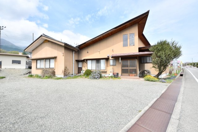 飲食店戸建の外観|南面広角