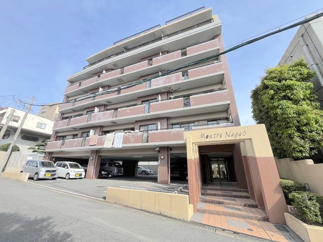 モントーレ長尾の外観