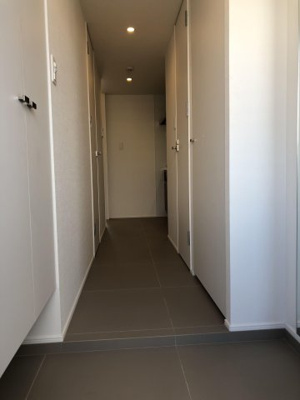 【玄関】 | Jigyo HIKARI terrace | 別号室の写真になります。現況優先。