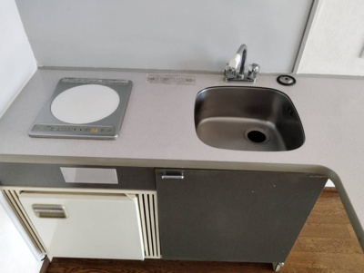 【キッチン】 | ヒルトップ六本松 | 別号室の写真になります。現況優先。