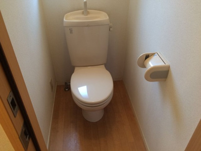 【トイレ】 | ベルリード城西 | 別号室の写真になります。現況優先。