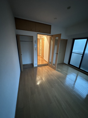 【収納】 | エスポワールマンション天神南 | 別号室の写真になります。現況優先。