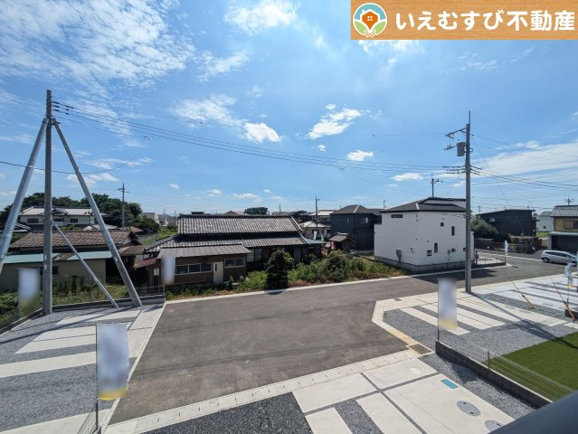 GRAFARE　大泉町寄木戸5期の展望|高い建物が無く開放感のある展望
バルコニーからの展望も開けていて閑静な住宅地が望めます。日当りも良いですね♪