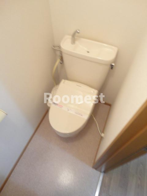 メゾンタキガワのトイレ|コンパクトで使いやすいトイレです