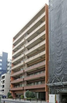 【外観】 | ラ・コピエ荻窪 | 鉄筋コンクリート造のがっちりとした建物。