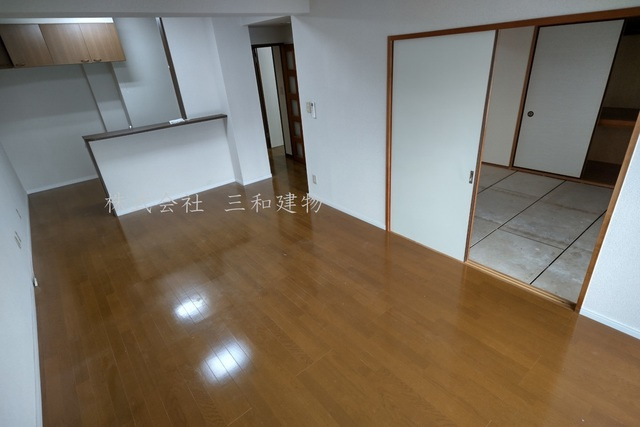 プラザ清華禎の居間・リビング|同間取り別室の参考写真です